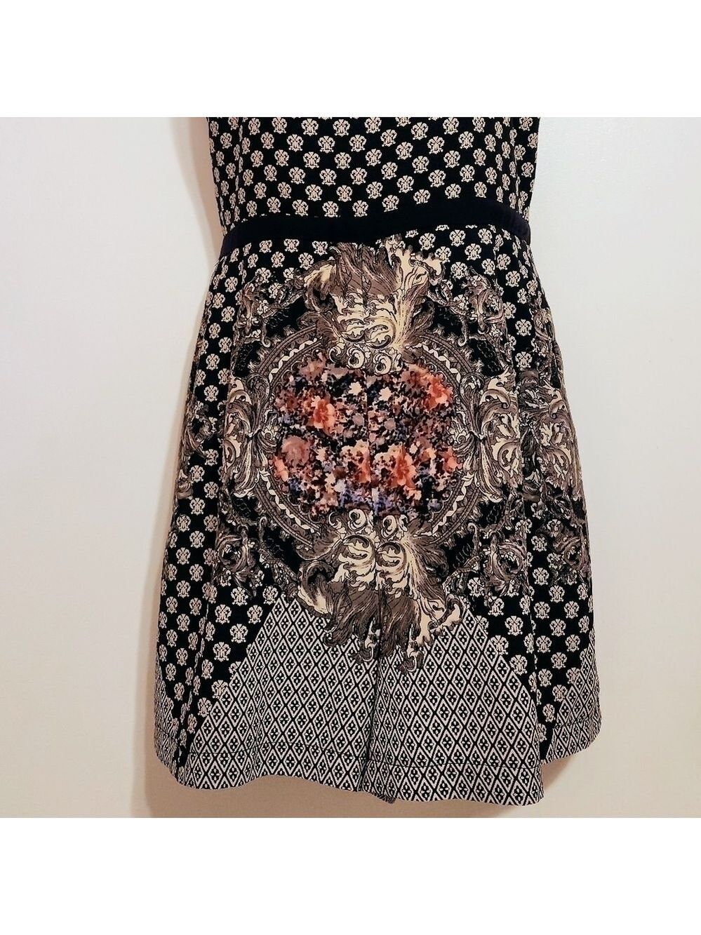 Forever 21 Fleur-de-lis Floral Romper Navy Beige Large - Picture 4 of 12